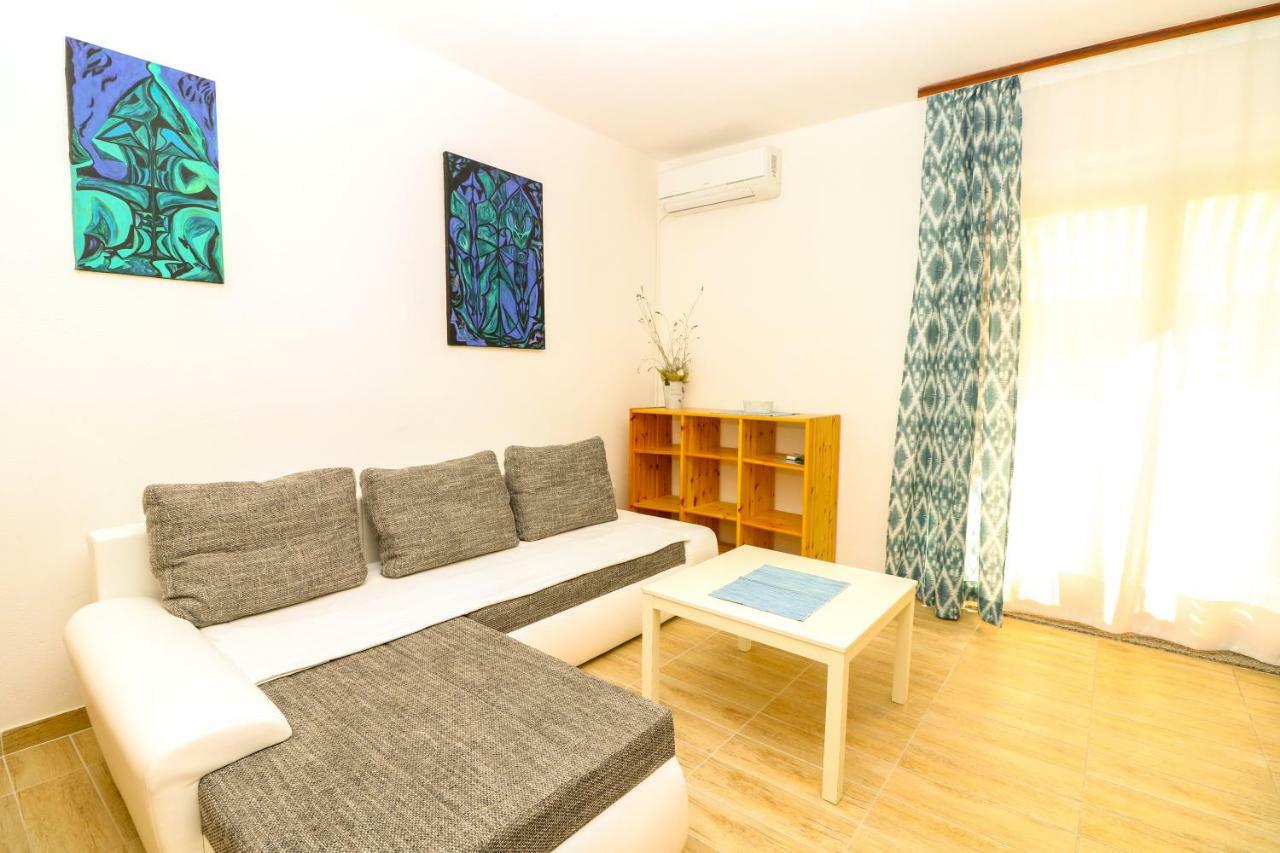 Apartments Reljic With Terrace باشْكا المظهر الخارجي الصورة