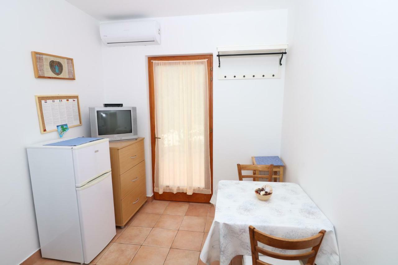 Apartments Reljic With Terrace باشْكا المظهر الخارجي الصورة